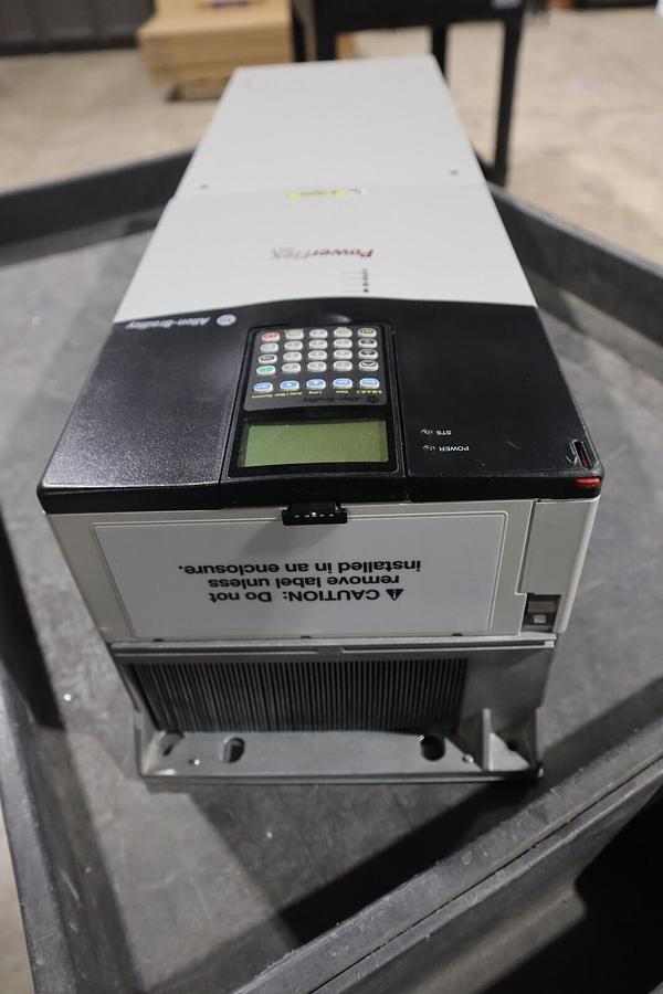Used NEW ALLEN BRADLEY 20BC085A0AYNANC1 POWERFLEX DRIVE 700 400V 60HP SERIES B S-149A