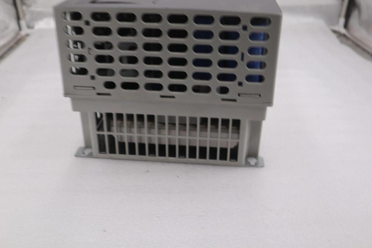 Used ALLEN BRADLEY 20G14ND077AA0NNNNN SER A POWERFLEX 755 AC DRIVE 60 HP STOCK 750