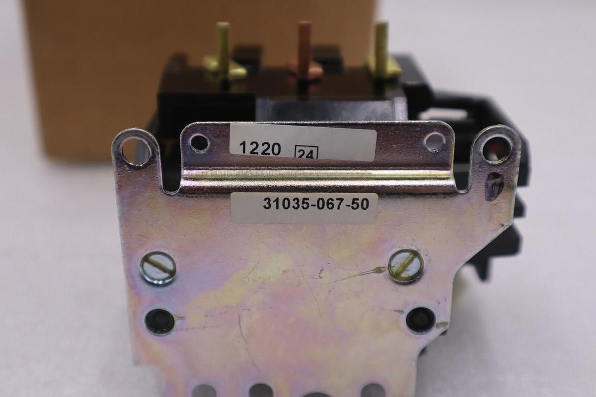 SQUARE D 9065SD06B2 THERMAL OVERLOAD RELAY T216128 NEW UNIT STOCK G320A
