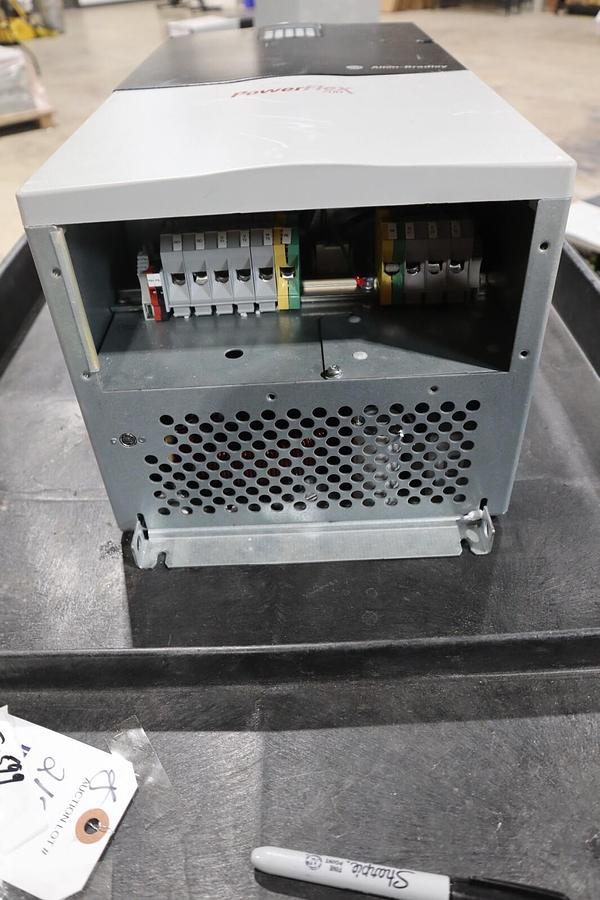 Used NEW ALLEN BRADLEY 20BD096A0ANNANA0 AC DRIVE POWERFLEX 700 3 PHASE STOCK S-599
