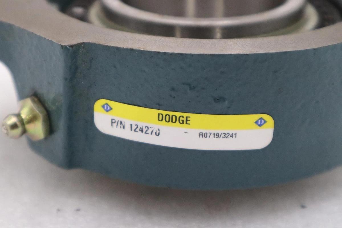Used Dodge F2BSC200 Flange Mount Bearing 124270 2" NEW NO BOX #H1344