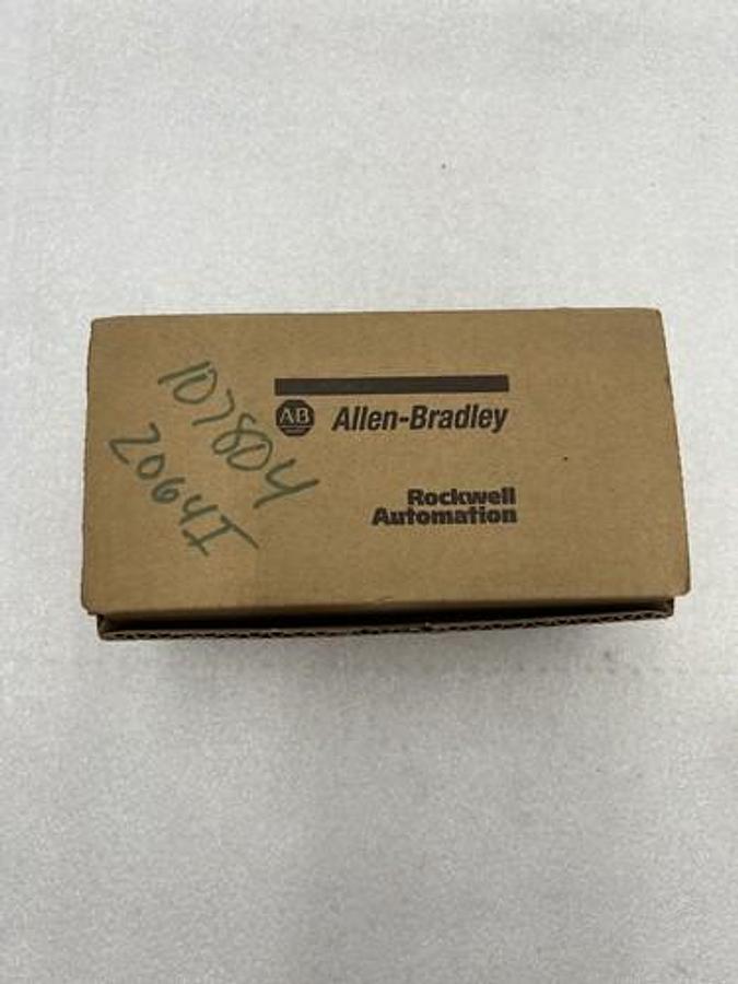 Used Allen Bradley 1491-R126 Fuse Block Series A 3-Pole 1-30Amp 600Volt #K-2053