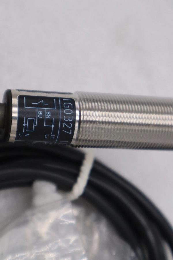 Used IFM EFECTOR IG0327 INDUCTIVE PROXIMITY SENSOR - STOCK GF143A