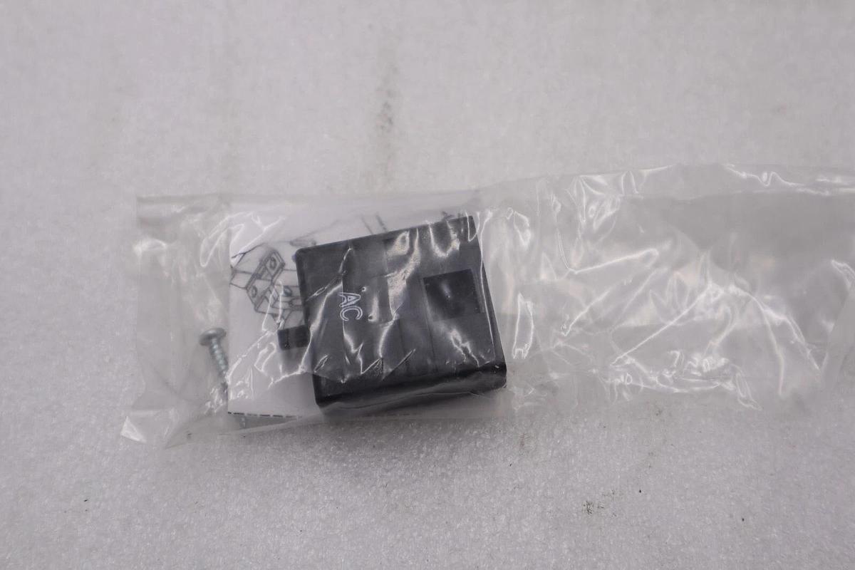 NEW OPEN BOX Allen Bradley 595-A02 Auxiliary Contact 595A02 LOT OF 2 STK K-3351