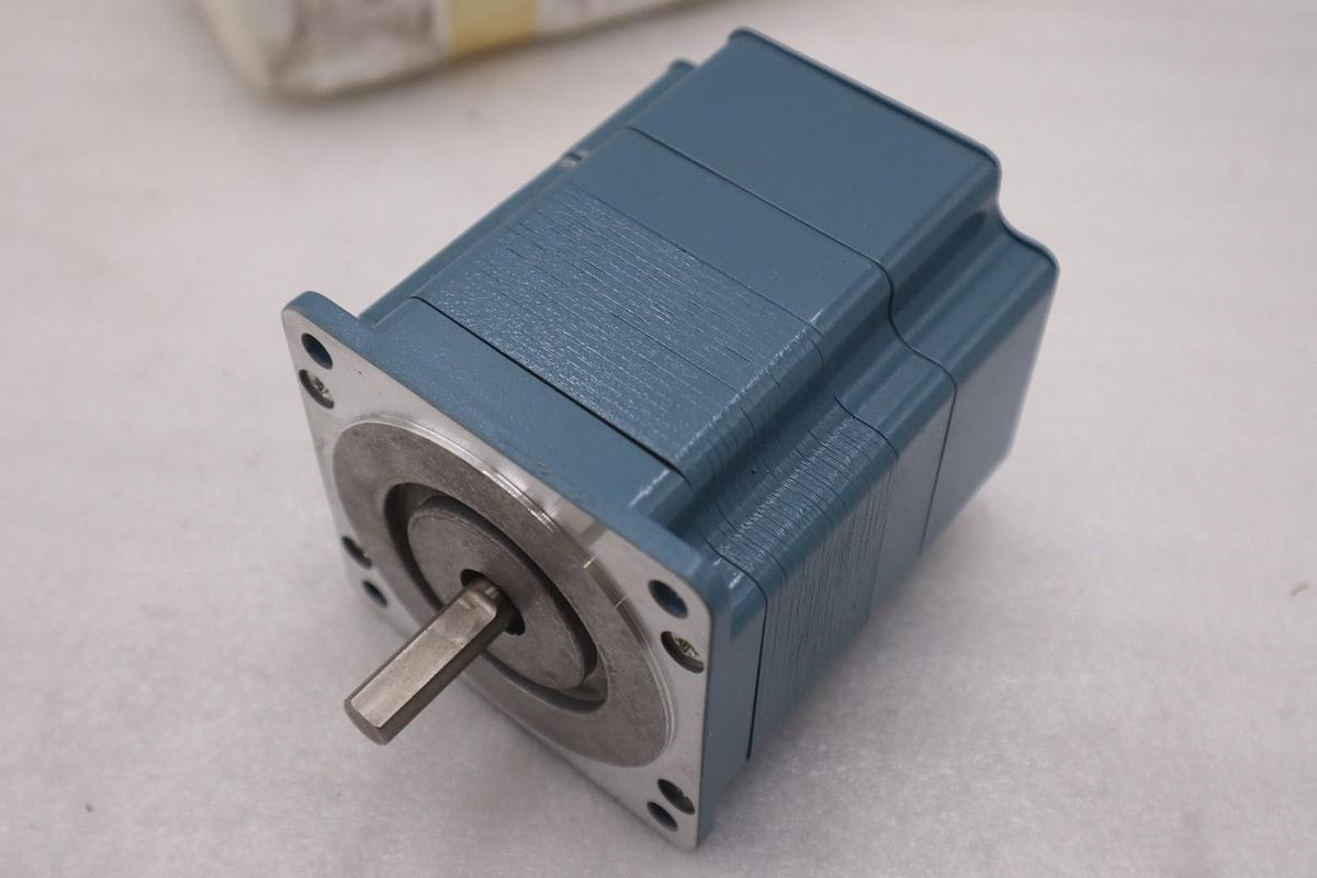 Used Superior Electric KST091T1YG12 Slo-Syn Motor (120VAC)-(1-PHASE) NEW NO BOX