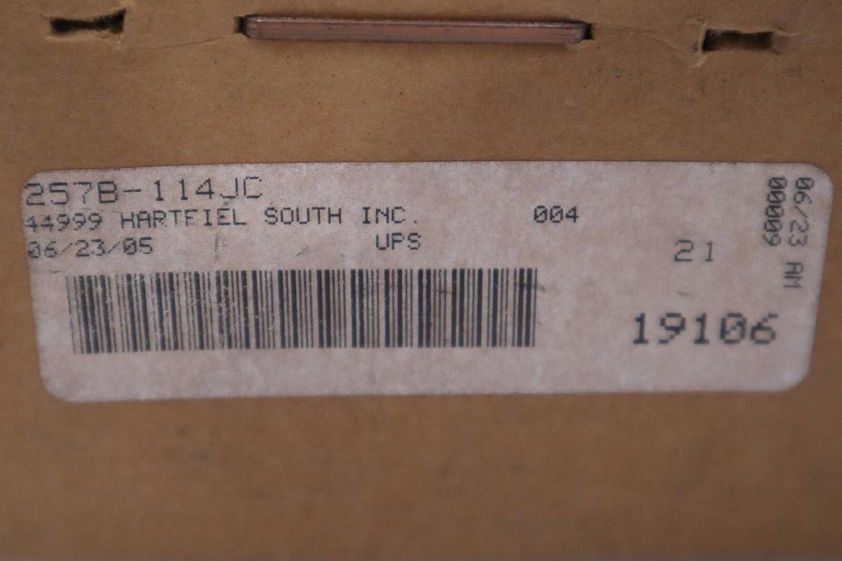 Used NEW NO BOX MAC 257B-114JC 110/120V 150PSI NSNP STOCK H820