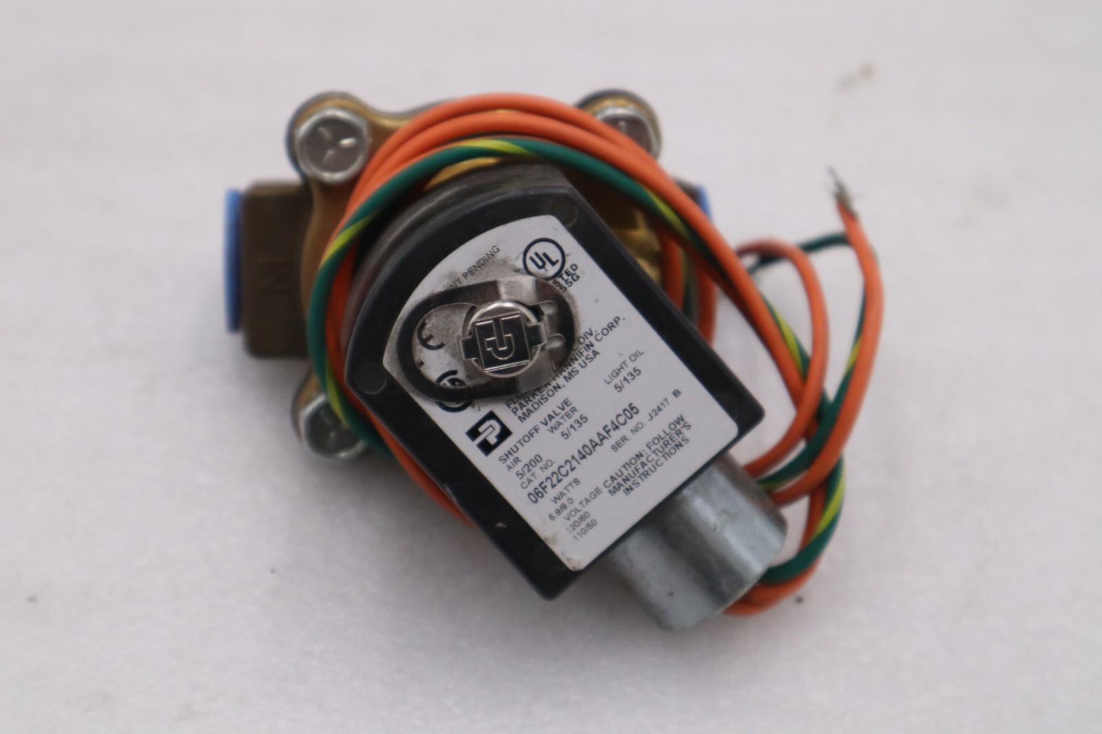 Used PARKER Brass 06F22C2140AAF4C05 Solenoid Valve  NEW OPEN BOX STK L85C