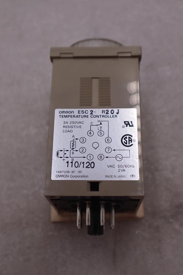 Used Omron E5C2-R20J Temperature Controller E5C2R20J STOCK 4827B