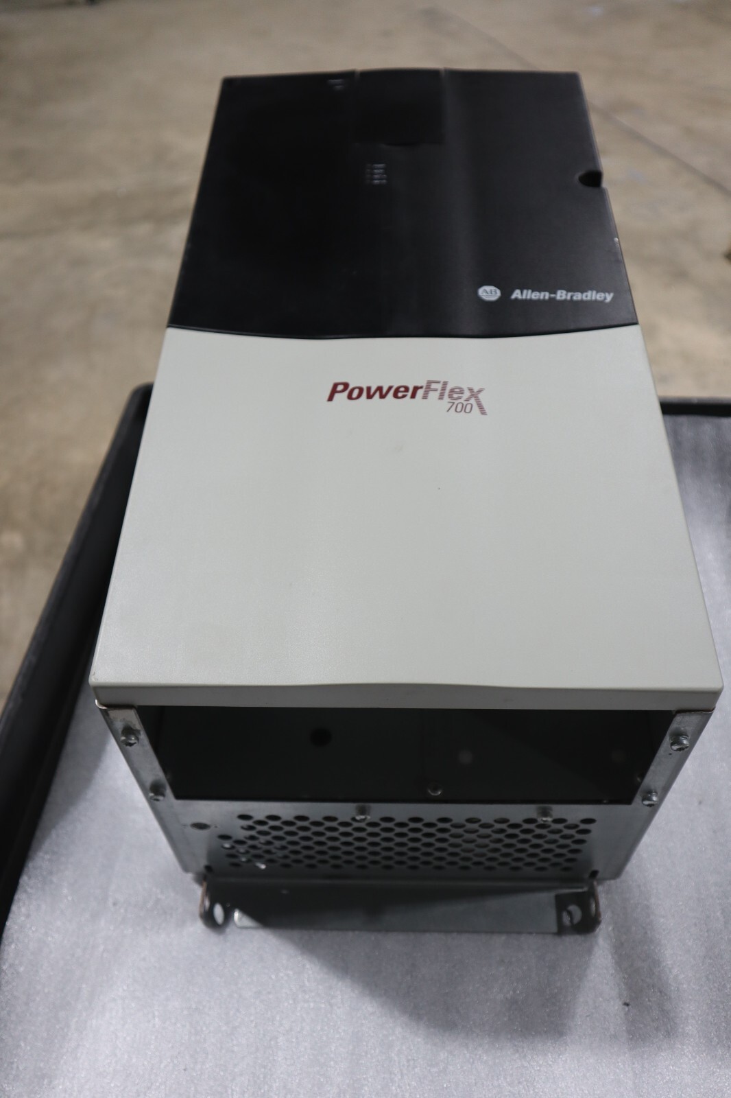 Used Allen Bradley 20BD125A0ANNAND0 100 HP Ser B Powerflex 700 Drive VFD Stock 3367-A