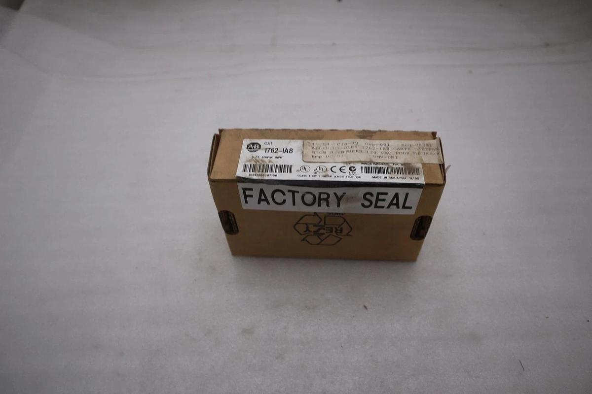 ALLEN BRADLEY AB 1762-IA8 MicroLogix 8-Point Digital Input Module STK K1661A
