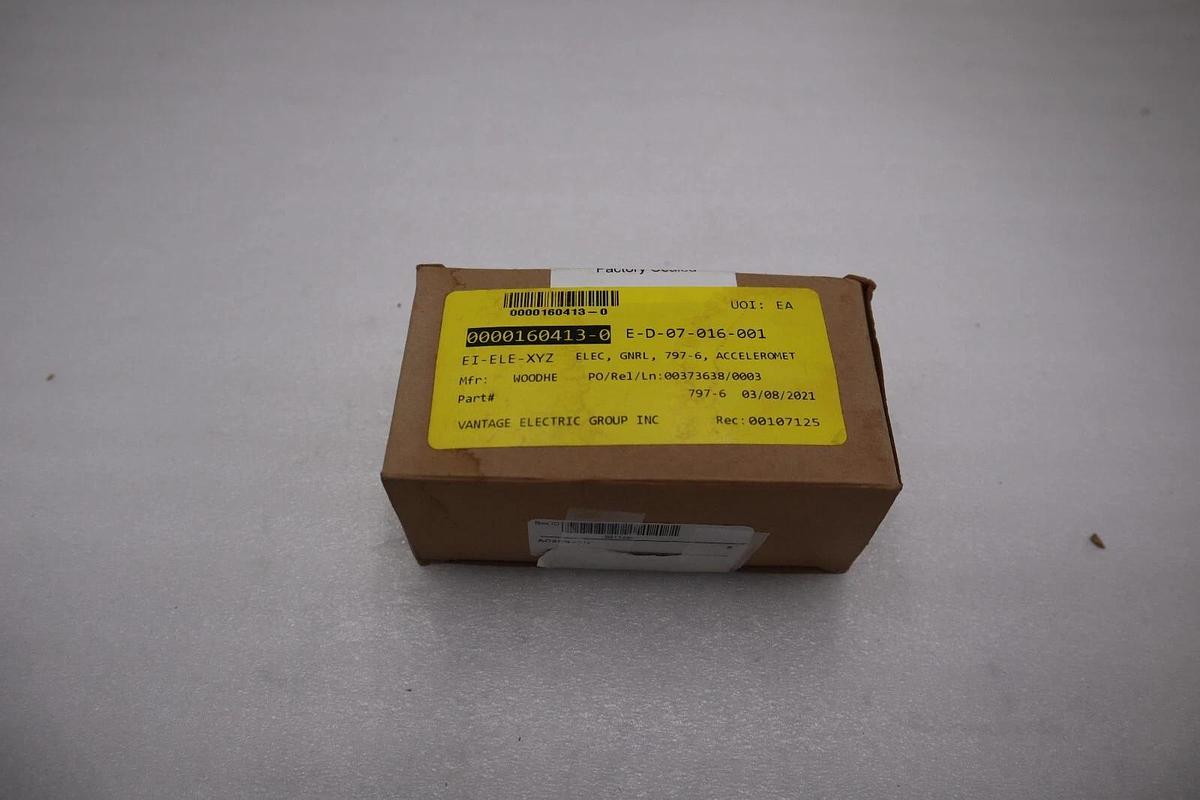 Used CTC AC208-1D High Temperature Accelerometer (NEW BOX OF 5 UNITS) STOCK G734A
