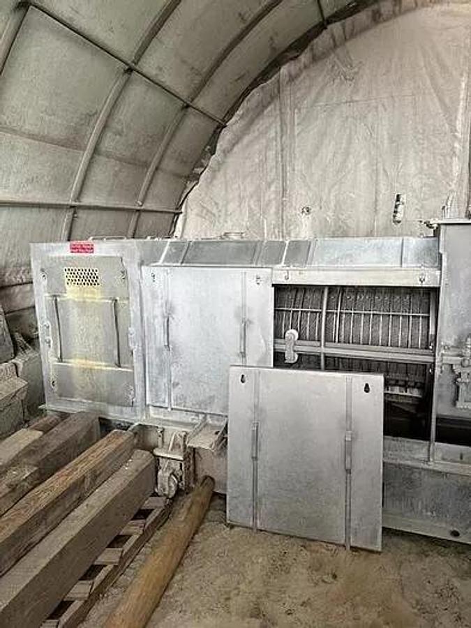 Used VINCENT MODEL KP-24S STAINLESS STEEL SCREW PRESS MANUFACTURED 2018