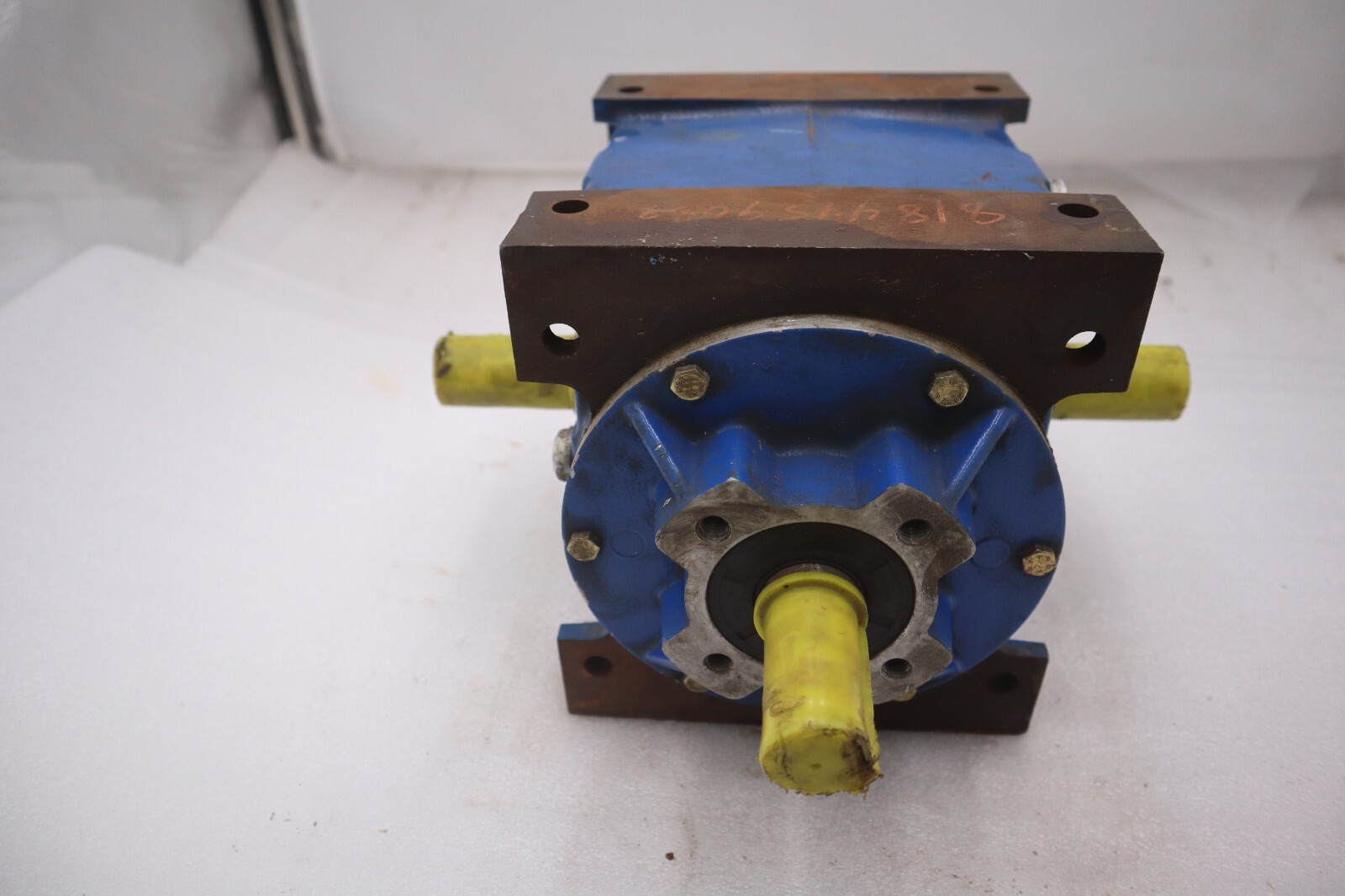 Used BONFIGLIOLI-RIDUTTORI RAN 28 DA RIGHT ANGLE GEAR UNIT STOCK #M-46