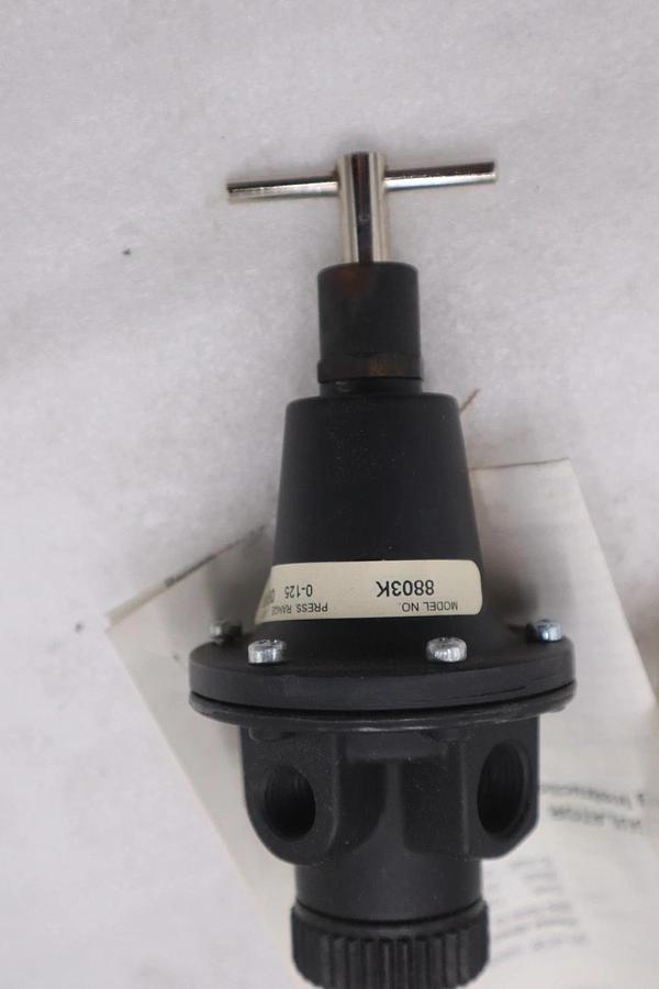 Coilhose Pneumatics 8803K 3/8" Air Regulator NEW OPEN BOX STOCK GF800