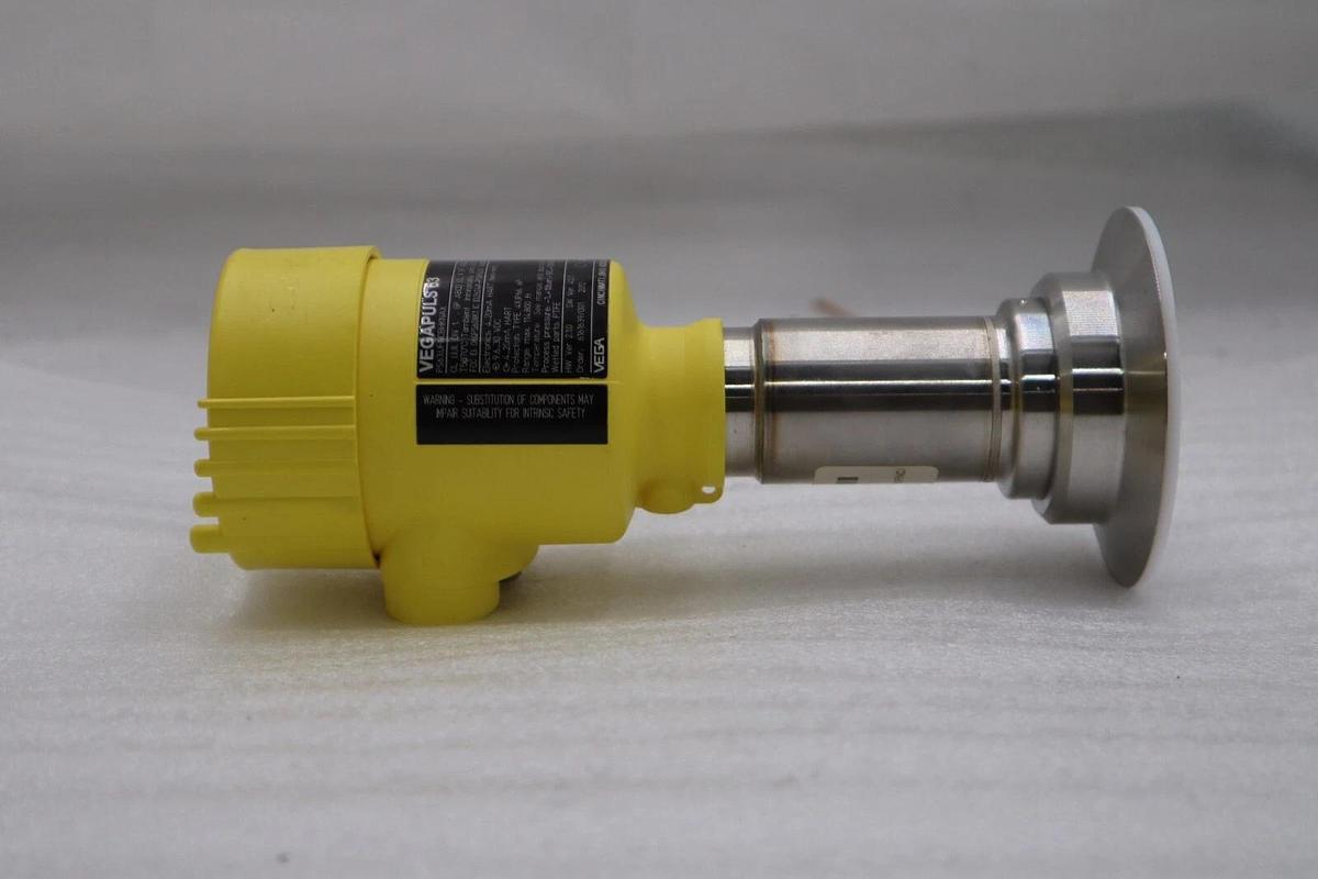 Used NEW Vega VegaPuls 63 Radar Liquid Level Sensor PS63.UFNCBHKNAX STOCK 4832-A