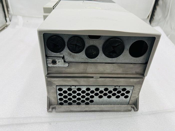 Used ALLEN BRADLEY 20DD052A3NYNACHNE POWERFLEX 700S 40HP AC DRIVE STOCK 4142