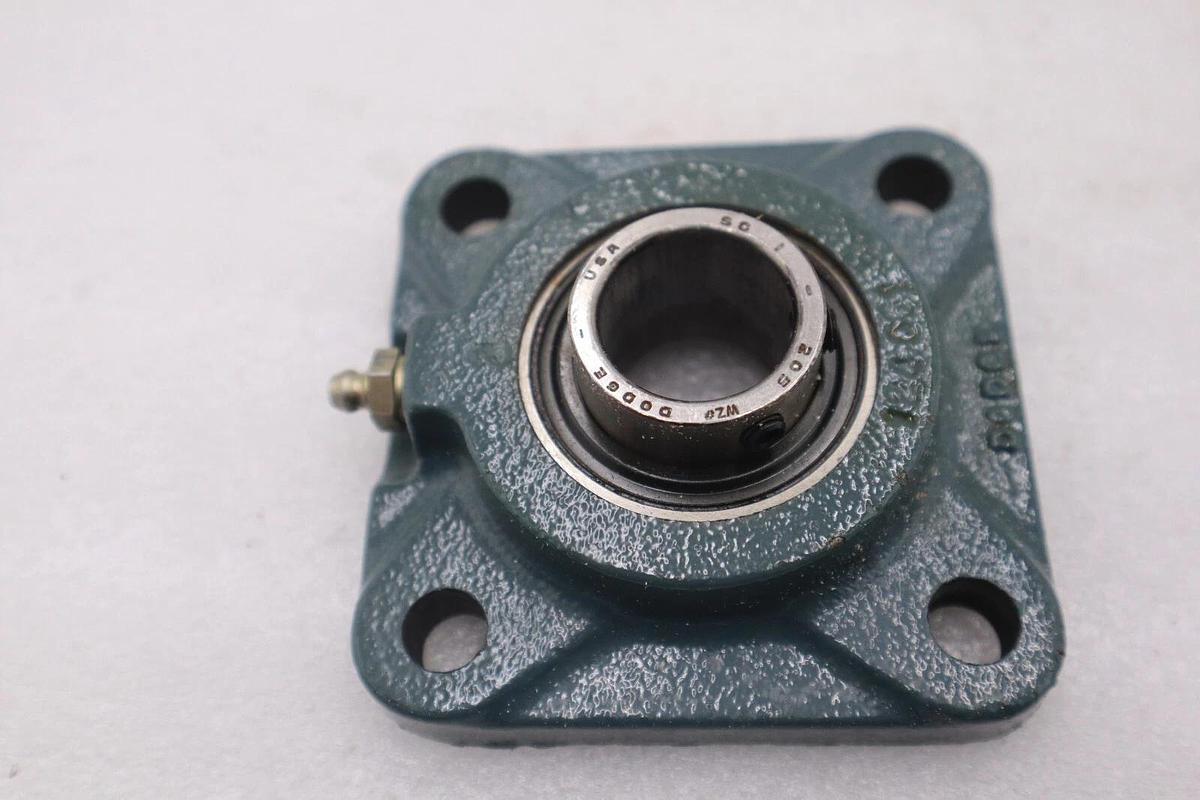 Used NEW OPEN BOX Dodge 124103 Flange Mount Bearing; F4BSC100 STOCK K-2752