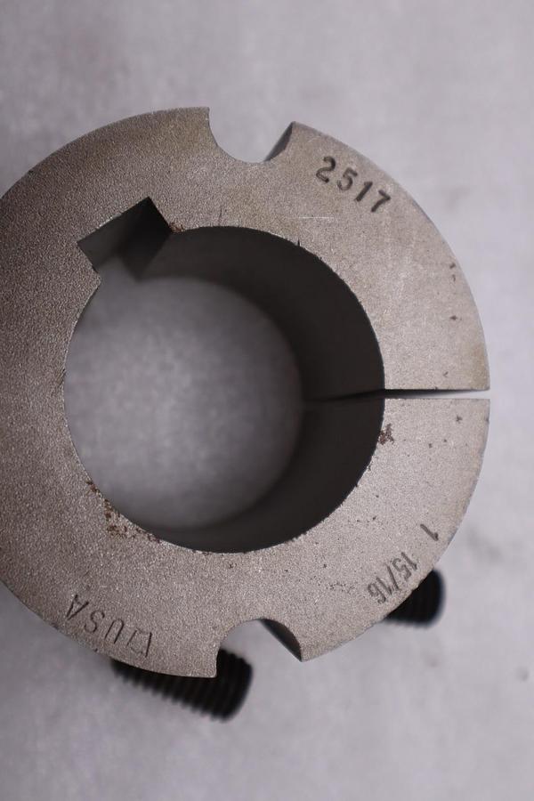 Used NEW OPEN BOX Martin 2517 1 15/16 Bushing STK K2093CC
