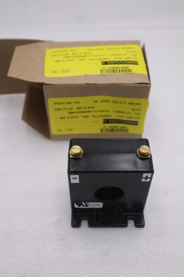 Used CR MAGNETICS CR4320-100 Current Transmitter NEW WITH BOX STOCK G651