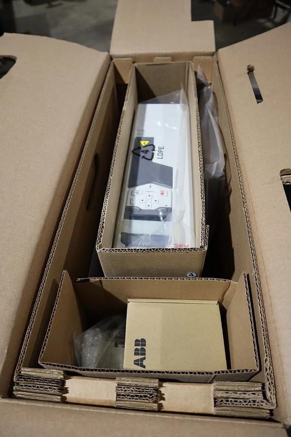 Used ABB ACS580-01-017A-6+L512 AC DRIVE 3~525-600V IN 15HP 17A TYPE 1 - STOCK GF36
