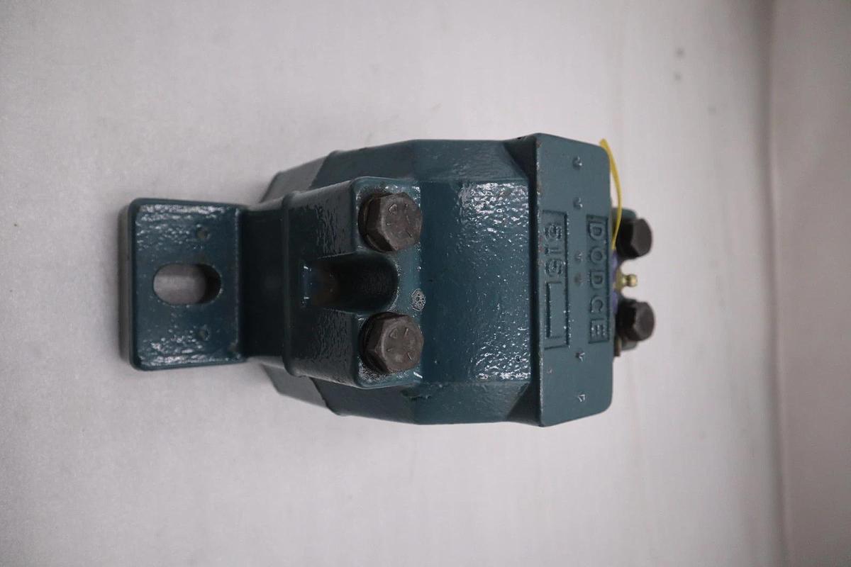 Dodge HS2USAF515 Pillow Block Bearing 2 7/16” to 2 1/2” NEW IN BOX STOCK 2898A