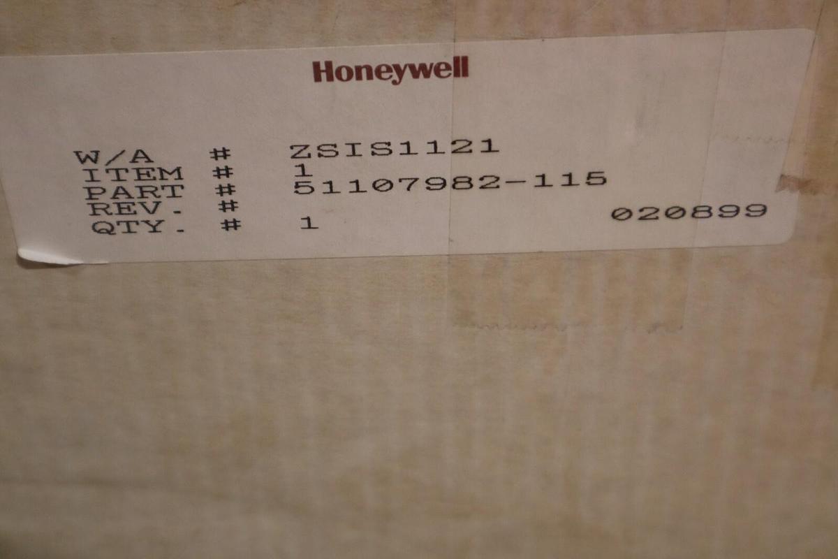 NEW IN BOX HONEYWELL 51107982-115 9 Slot Chassis STOCK G475