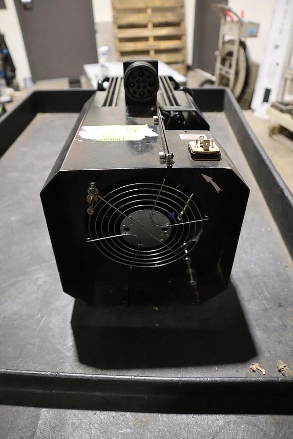 Used Rexroth Indramat 2AD104B-B050B4-CS06-D2N1 Servo Motor STOCK S695