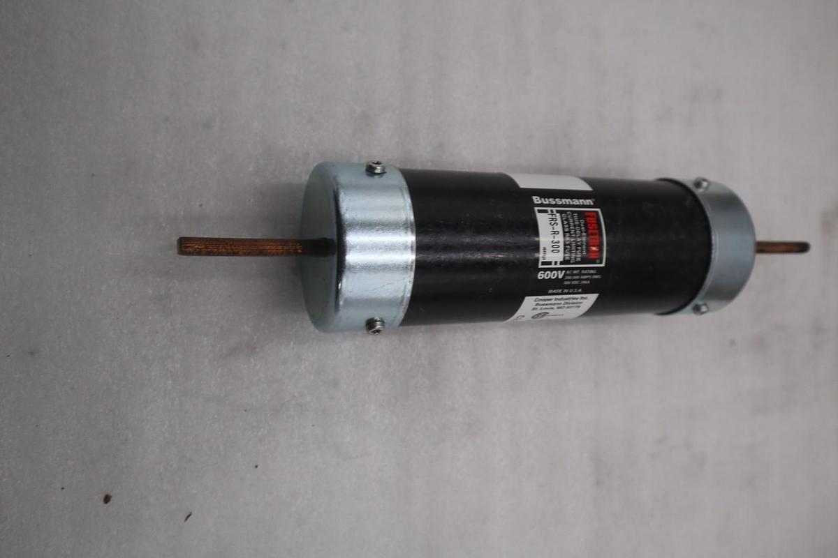 NIB - BUSSMANN - FRS-R-300 600V RK5 TD FUSE - STOCK GF611