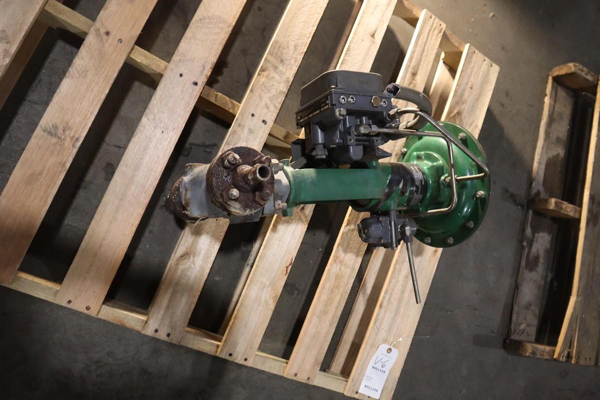 Used Fisher Control Valve Size 1/2 With Type EZ Pneumatic Actuator