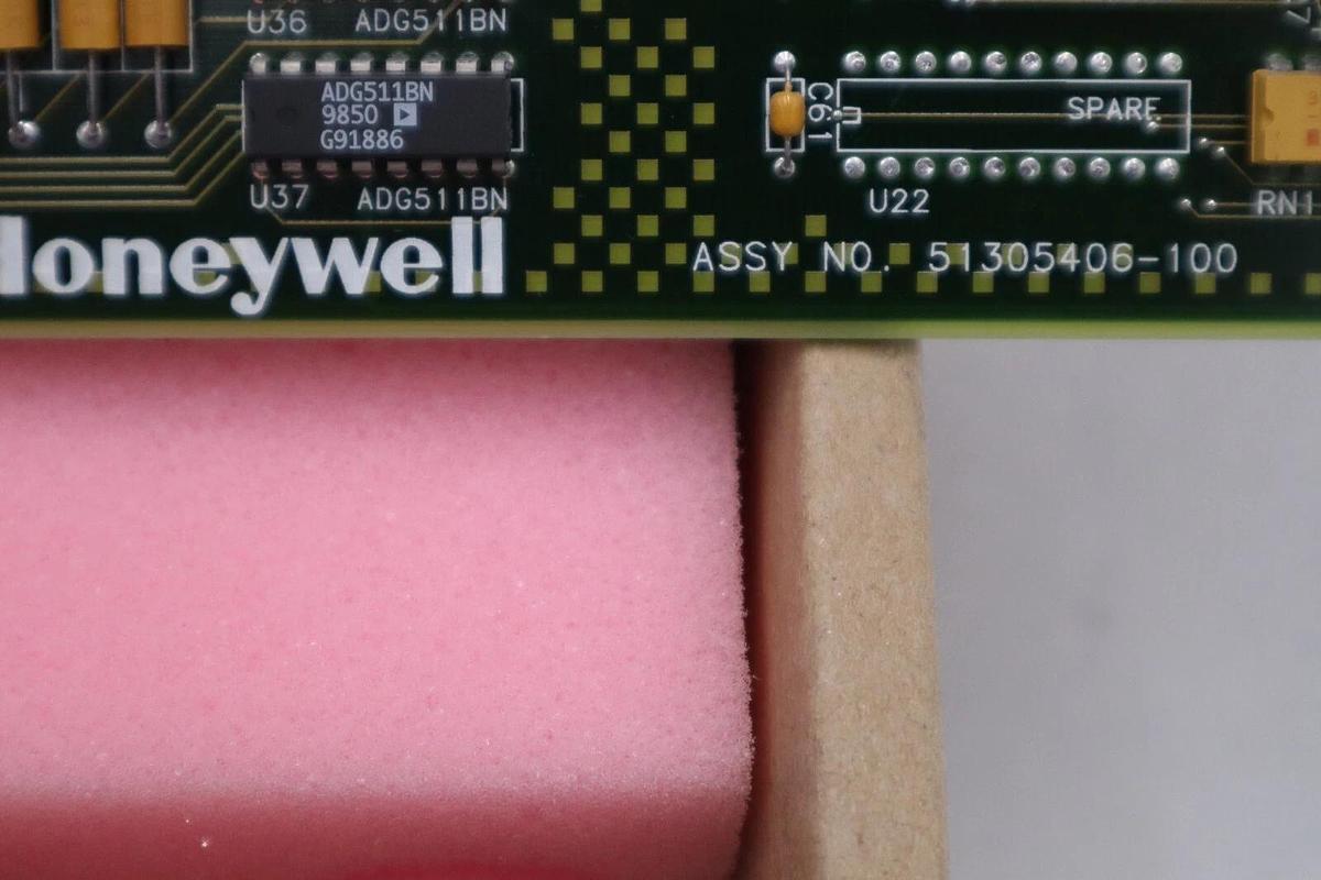 Used 2 PIECES - NEW HONEYWELL 51305406-100 UCIO PC BOARD UNIVERSAL I/O MOD STOCK G477