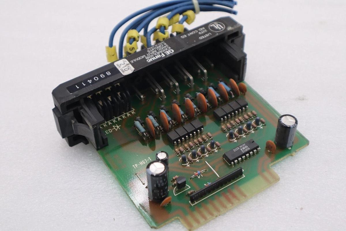 Used GE Fanuc IC610MDL101B Input 24 VDC 8 Point Module STOCK L-573C