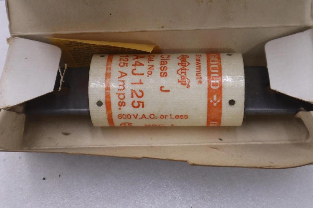 Used FERRAZ SHAWMUT A4J125 FUSE 125AMP 600V - NEW IN BOX - STOCK H-1692A