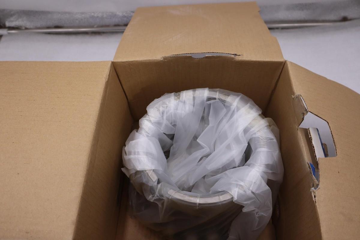 Used SKF H3132 Adapter Sleeve NEW OPEN BOX STK SGF28