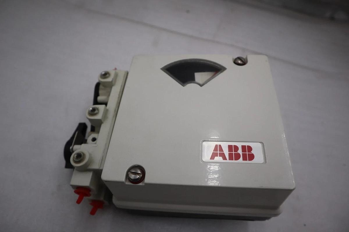 ABB AV1121000 Pneumatic Valve Positioner 150 PSI NEW UNIT STOCK GF-505