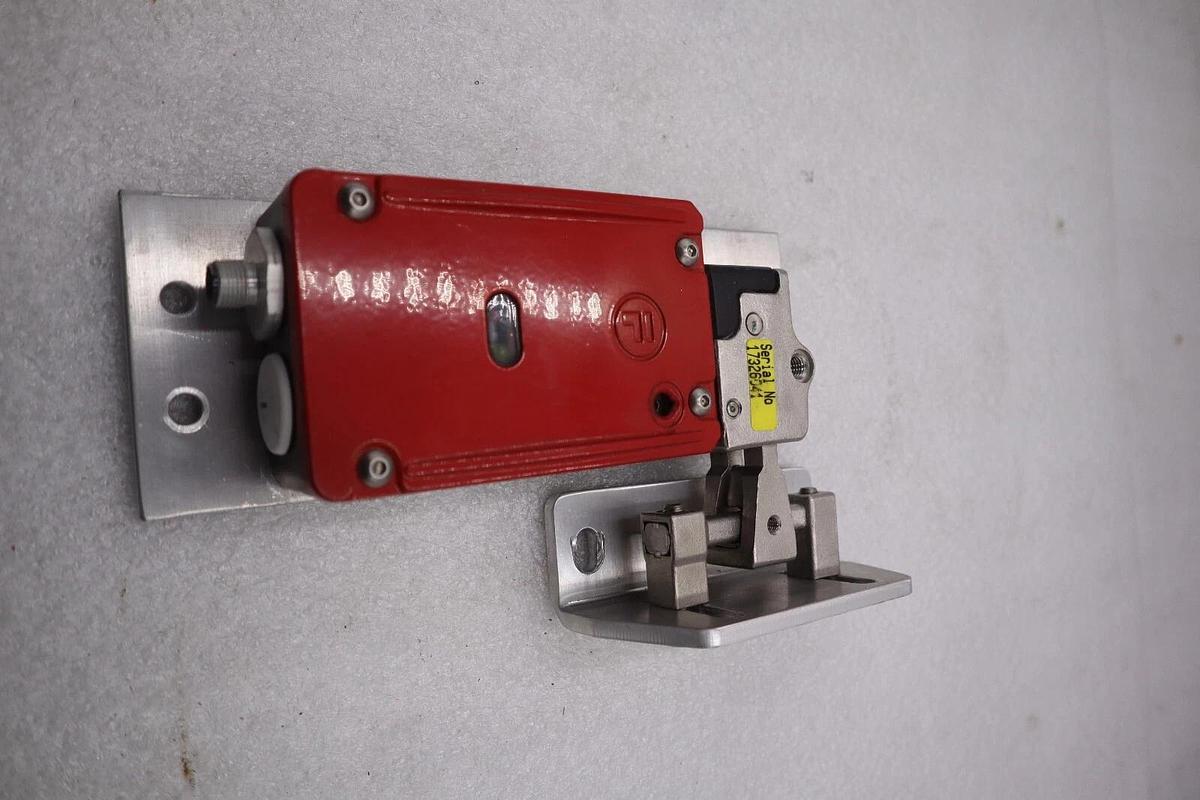 Used FORTRESS INTERLOCKS 17326041  PROLOK SOLENOID CONTROLLED BODY #K-2653