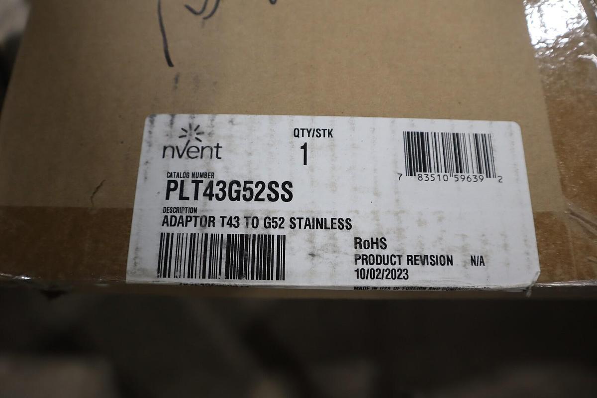 NEW Hoffman Nvent PLT43G52SS ADAPTOR T43 TO G52 STAINLESS STOCK G476