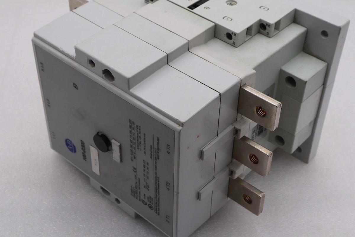 Used ALLEN-BRADLEY 100-D300 CONTACTOR 600 VAC MAX STOCK L-715