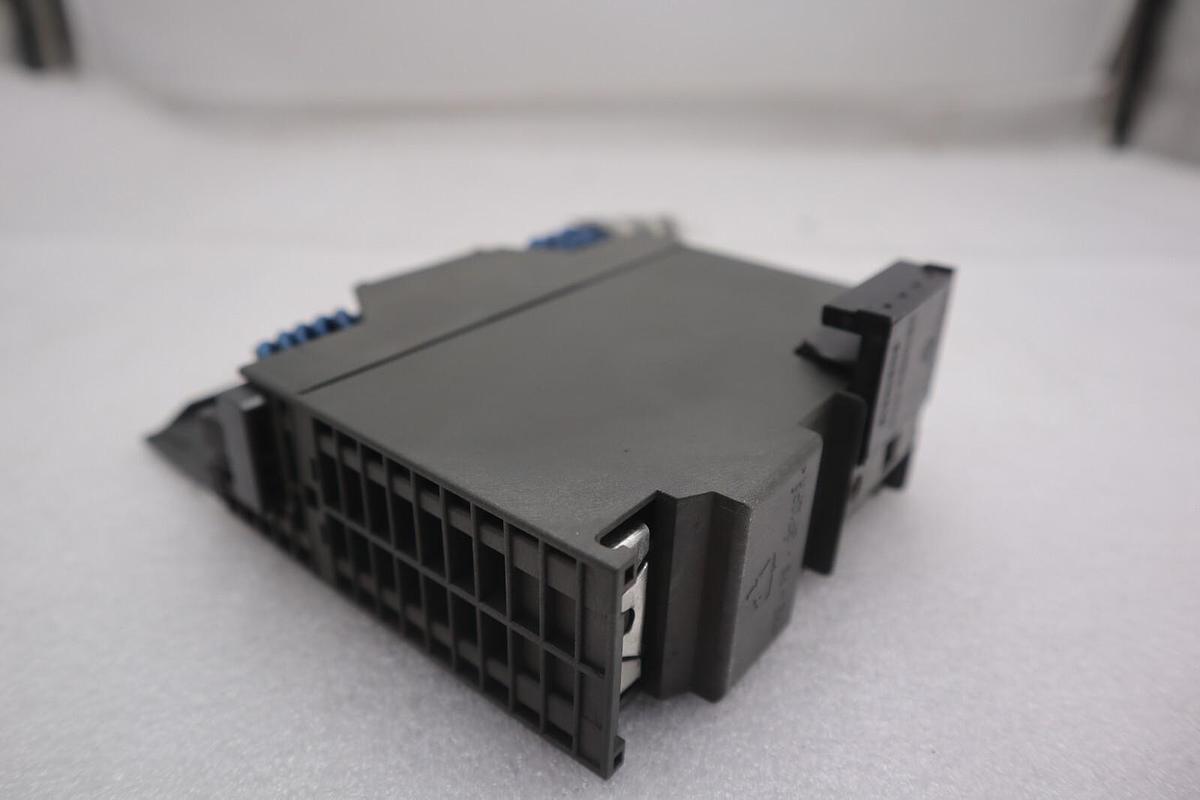 Used SIEMENS 6ES7 321-1BH02-0AA0 SIMATIC S7 INPUT MODULE STOCK K-3504