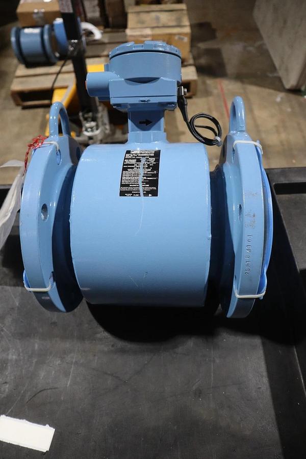 Used ROSEMOUNT 8705TSA060C1W0NA 40VDC 285PSI - STOCK CC-32