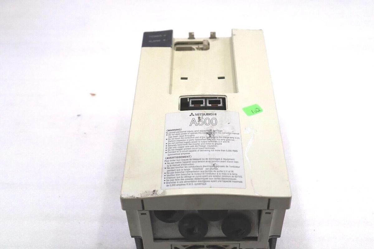 Used MITSUBISHI FR-A820 1.5K TFA INVERTER A500 240 V #L-220