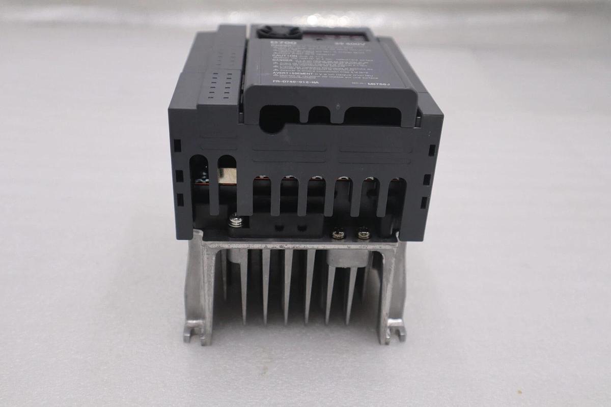 NEW Mitsubishi FR-D740-012-NA Vfd Drive 380-480V-AC 0.2-400Hz STOCK H12