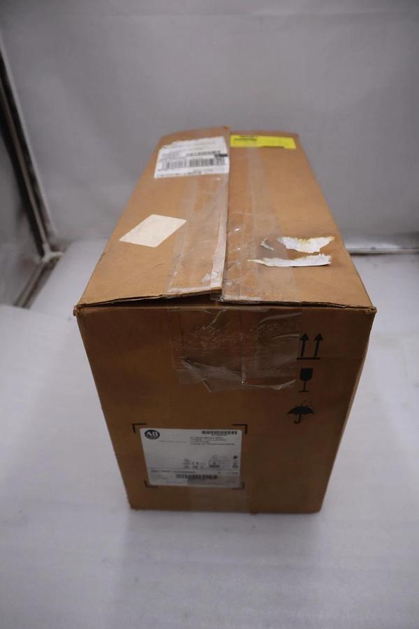 Used ALLEN BRADLEY POWERFLEX 753 20F11ND011AA0NNNNN SER-A 480V 7.5 HP DRIVE #GF803