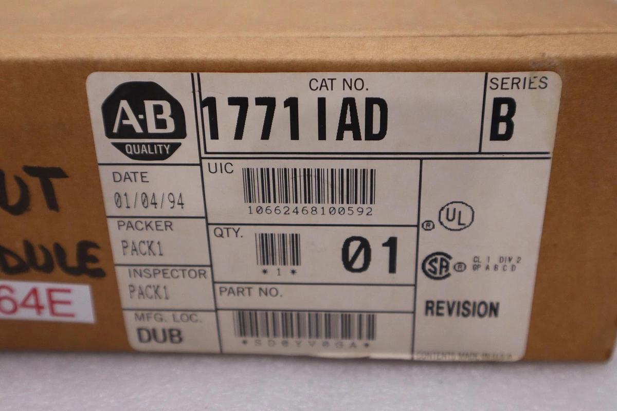 NEW OPEN BOX AB ALLEN BRADLEY 1771 IAD 17 POINT Input Module 1771-IAD STK GF1399