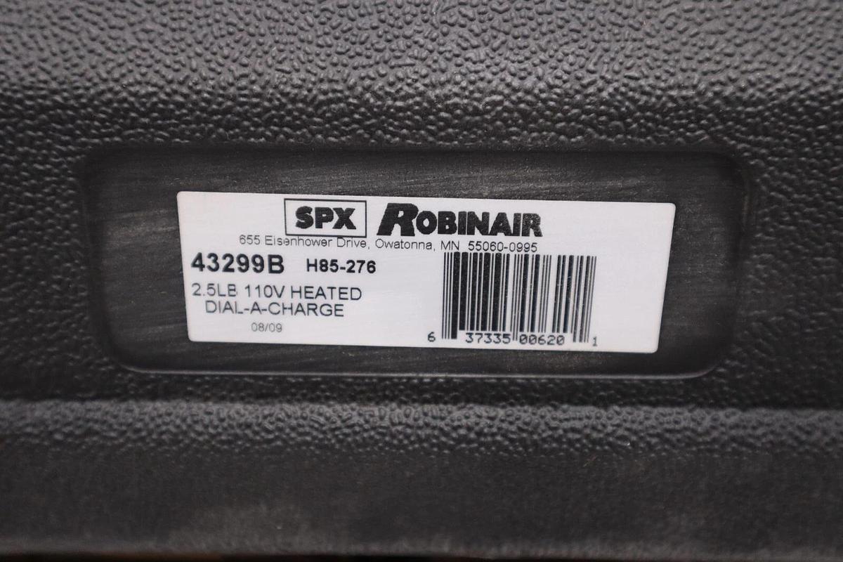 Robinair  Dial-A-Charge Heated 43299b Refrigerant Charging Cylinder With Case
