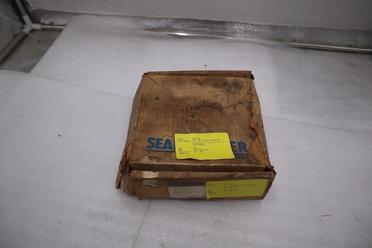 Sealmaster SFC-28C BEARING WITH BOX STOCK 5656CC