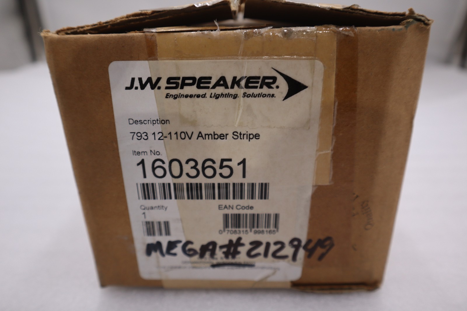 J.W. Speaker 1603651 793 12110V Amber Stripe Light - STOCK GF255A