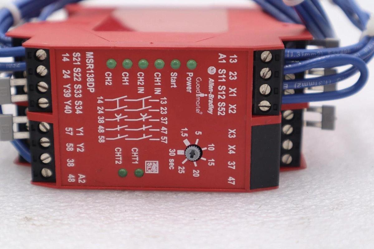 Used ALLEN-BRADLEY 440R-M23151 SER B 24VAC 250V SAFETY RELAY STOCK #K-2263