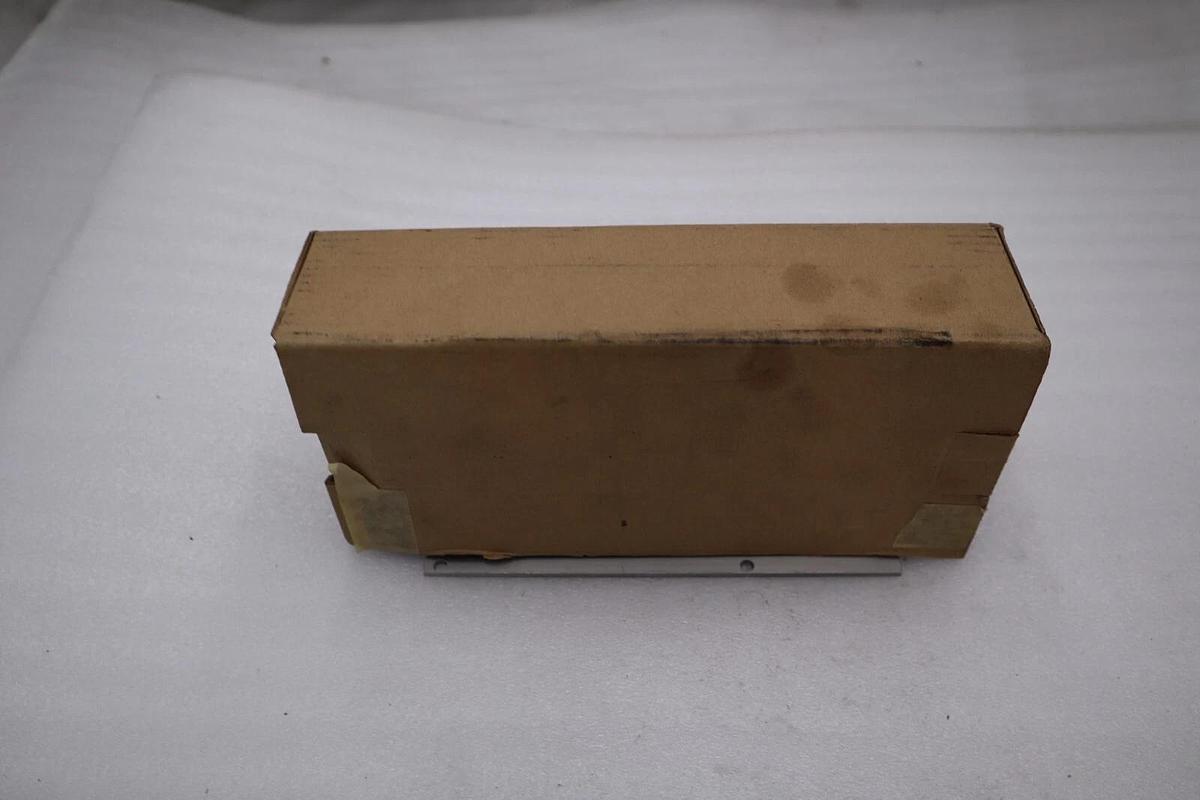 Used NEW LAMBDA SWS150-5 POWER SUPPLY 100-240VAC 2.1A INPUT 5VDC 30AMP STOCK H952