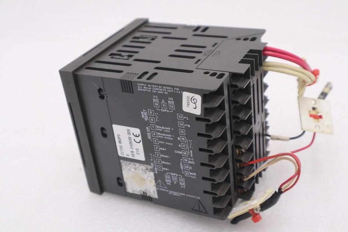 Used DANAHER CONTROLS 1400 PARTLOW 14003000 TEMPERATURE CONTROLLER Stock 5061