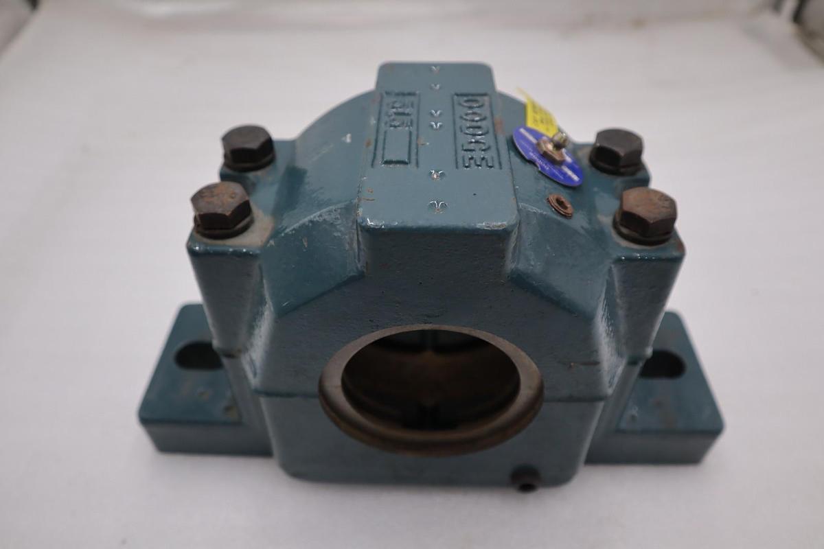 NEW Dodge 044003 Series 515 Pillow Block Bearing Housing STOCK H921A
